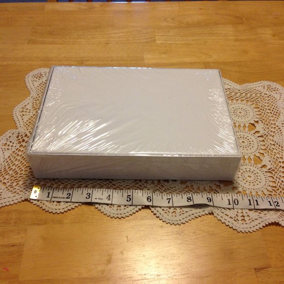 Jigsaw Puzzle - 1,000 pieces, new in plastic - Picture 2 of 4